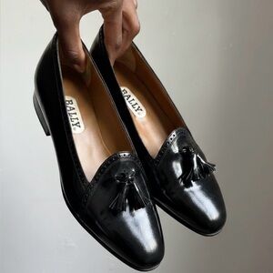 ✨ Vintage #Bally heels, circa late ’80s–early ’90s 
One-Inch Heels With Tassels